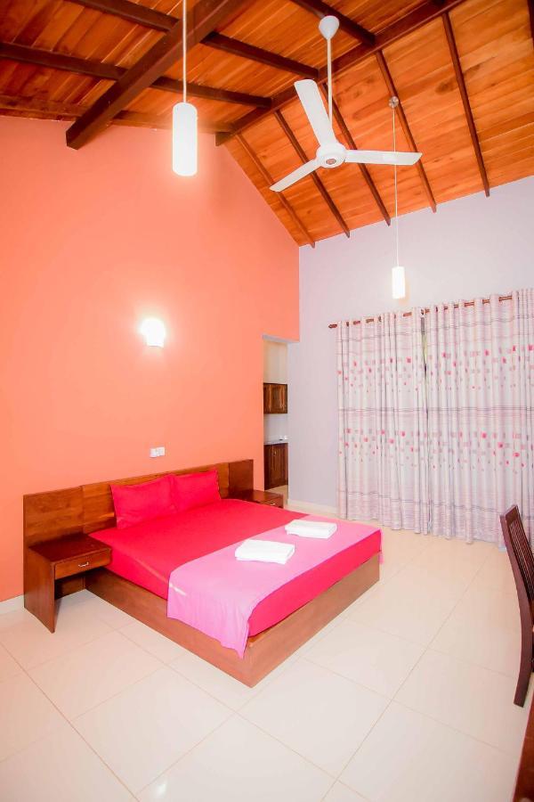 Airport Villa Katunayake Exterior photo