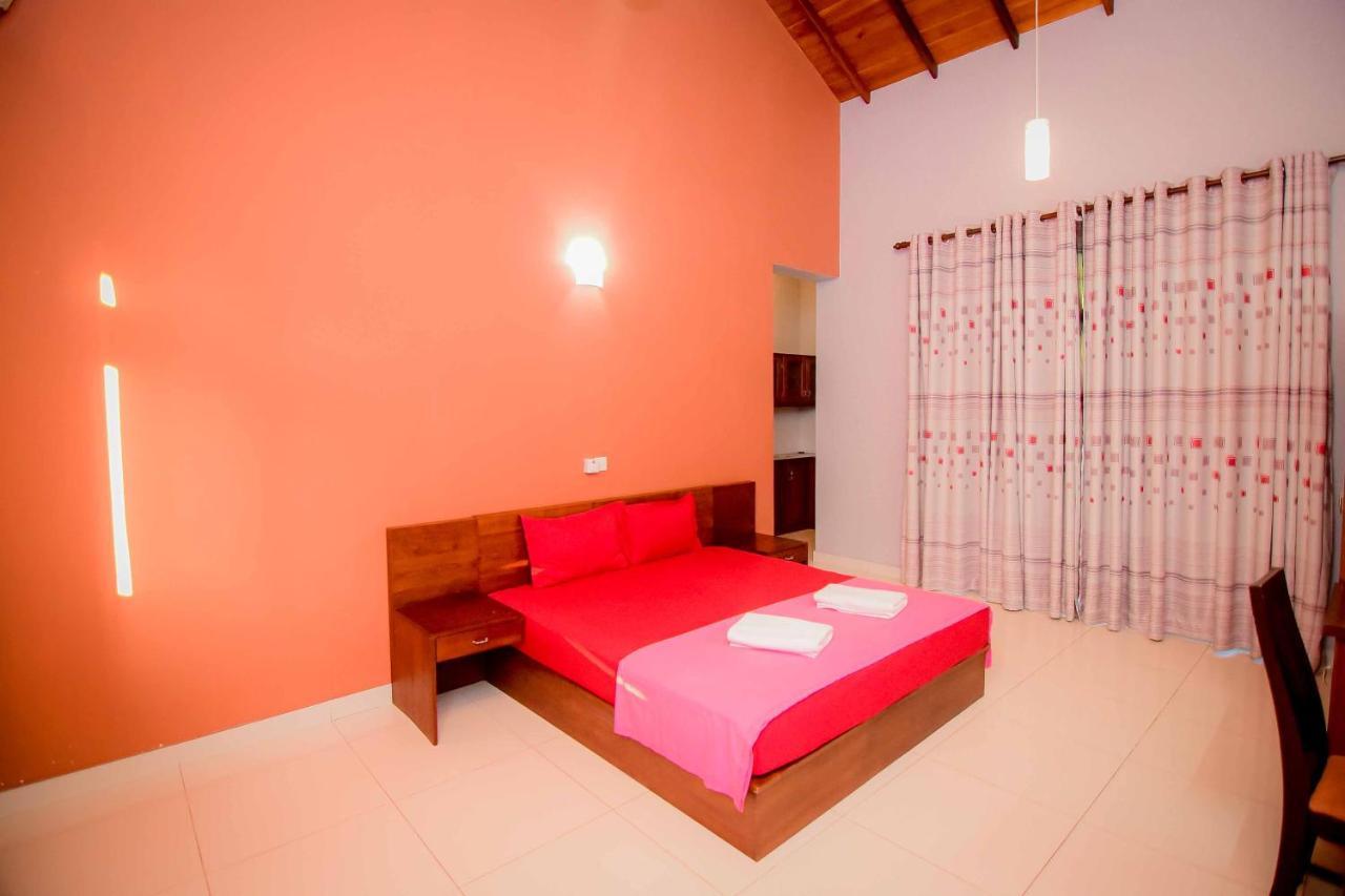 Airport Villa Katunayake Exterior photo