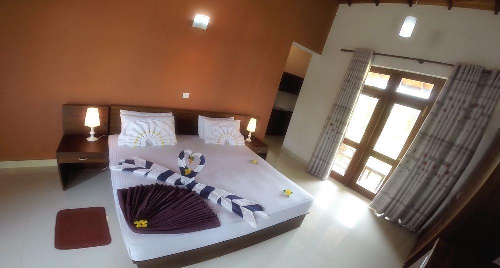 Airport Villa Katunayake Exterior photo