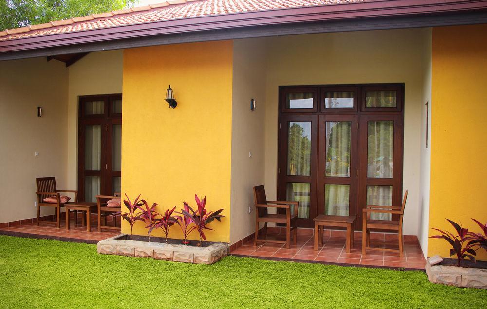 Airport Villa Katunayake Exterior photo