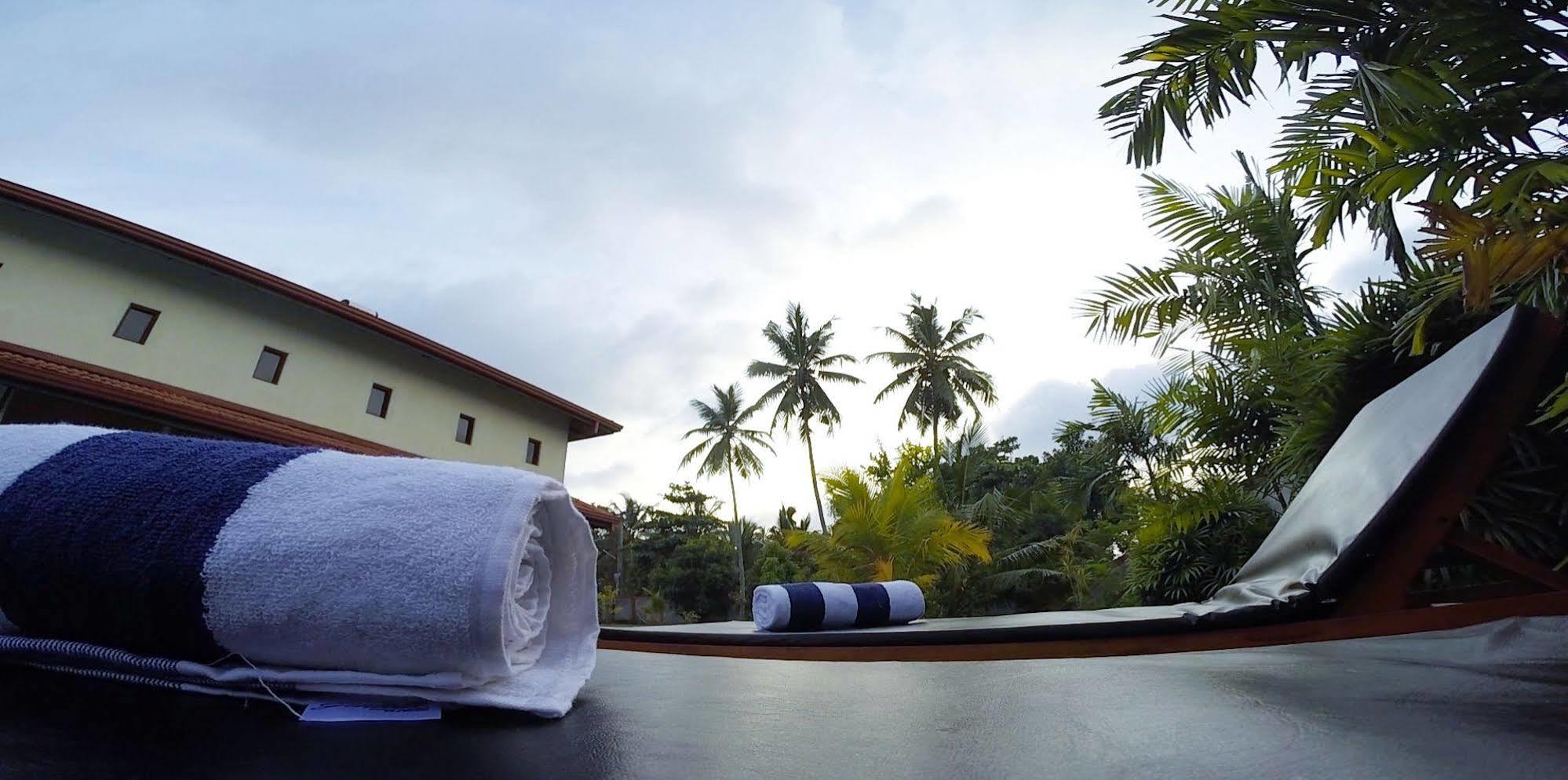 Airport Villa Katunayake Exterior photo