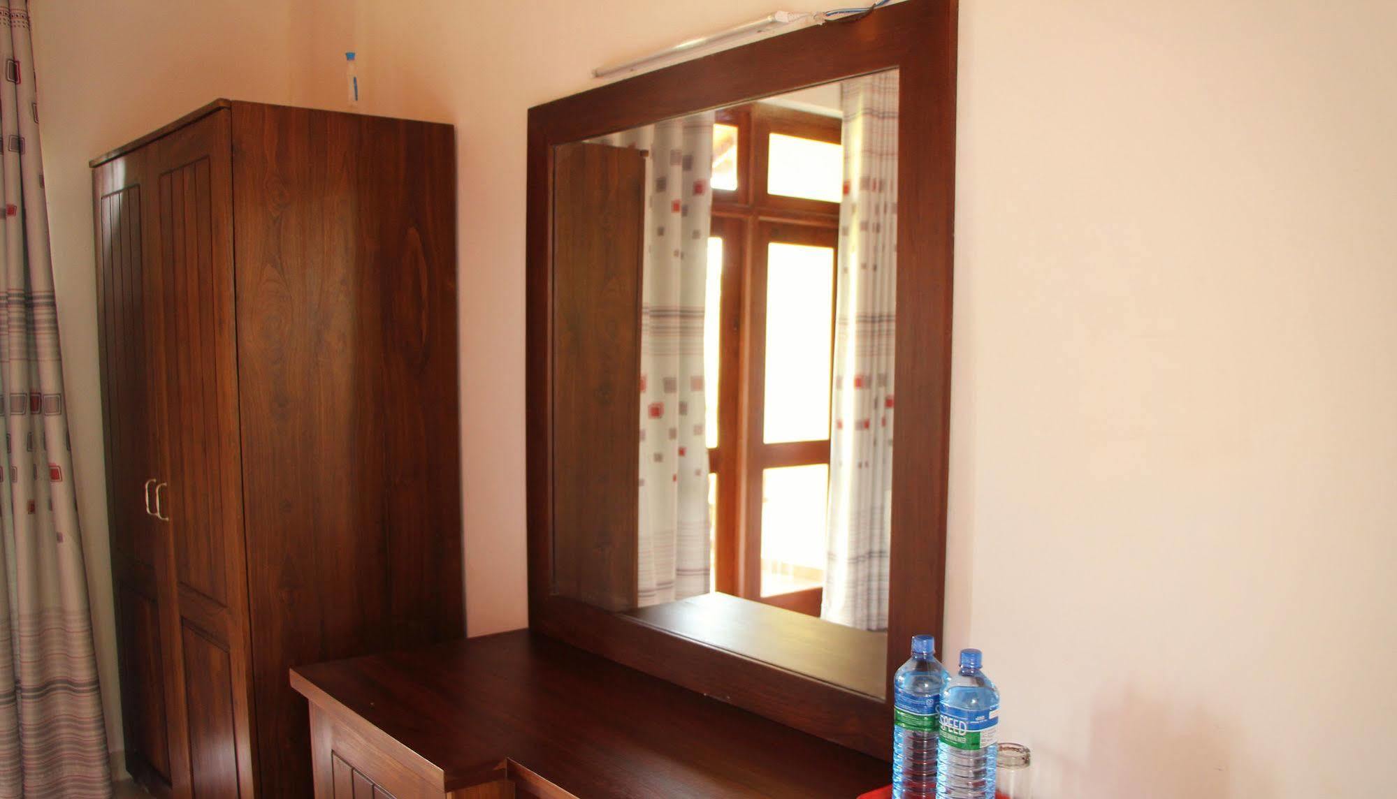 Airport Villa Katunayake Exterior photo