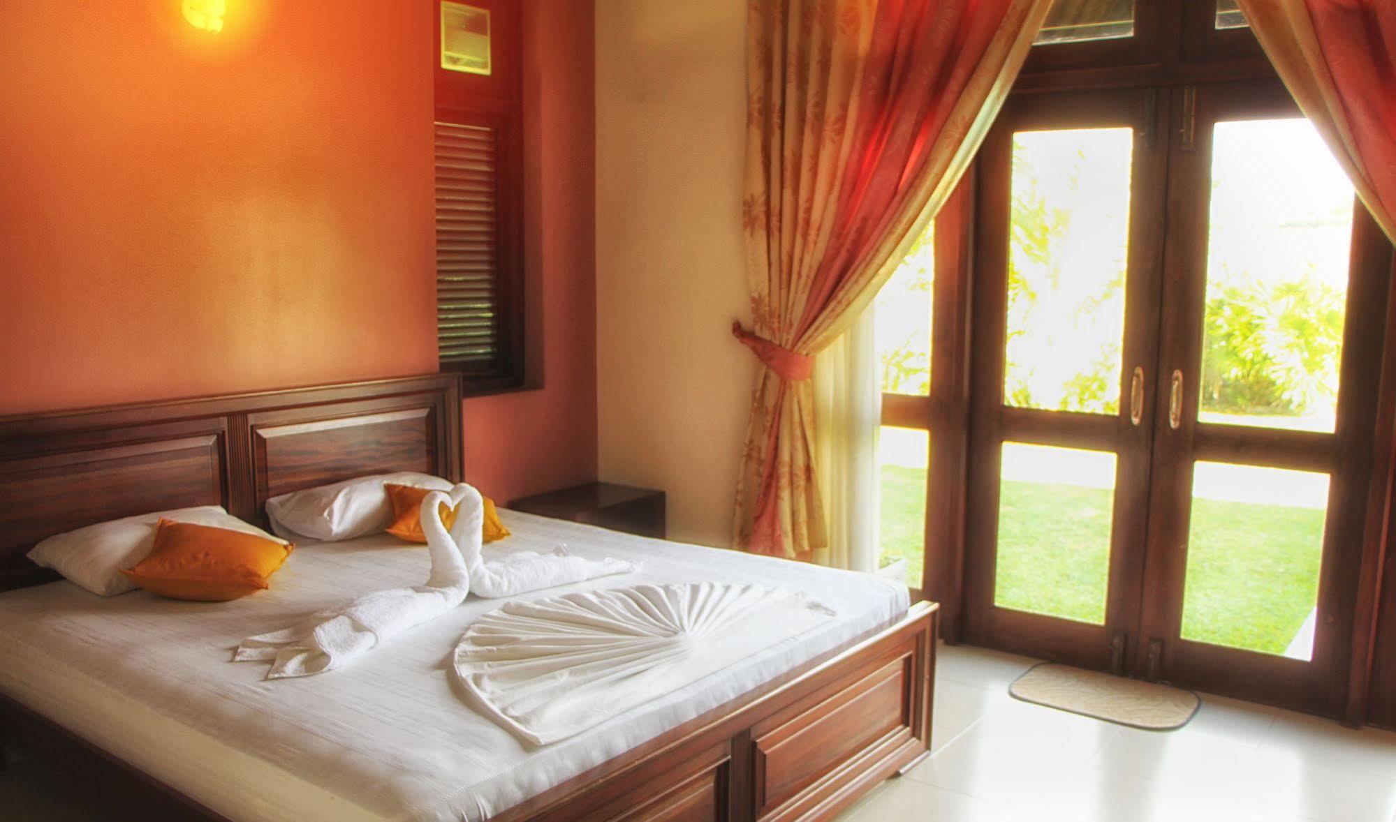 Airport Villa Katunayake Exterior photo